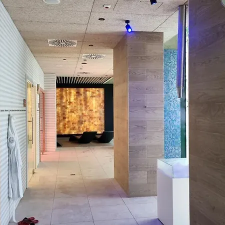 Golden Eye Seaside Park Apartment